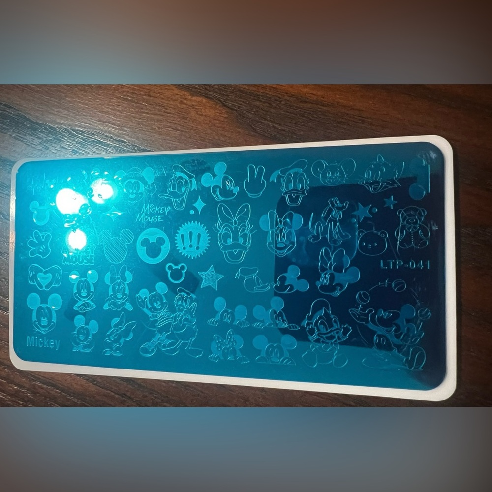 $5~CHARACTER NAIL STAMPING PLATE~STAINLESS/PLASTIC BASE~NEW~$5 IF BUNDLED WITH 3 - Picture 5 of 16